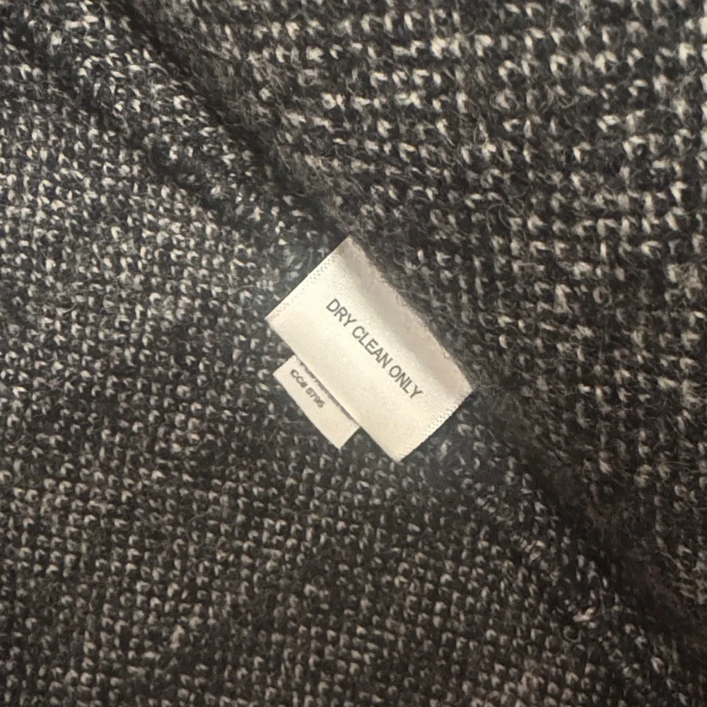 boutique Black and Gray Houndstooth wool jacket - Picture 5 of 9